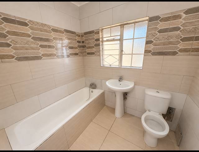 4 BEDROOM HOUSE FOR SALE IN VAALPARK